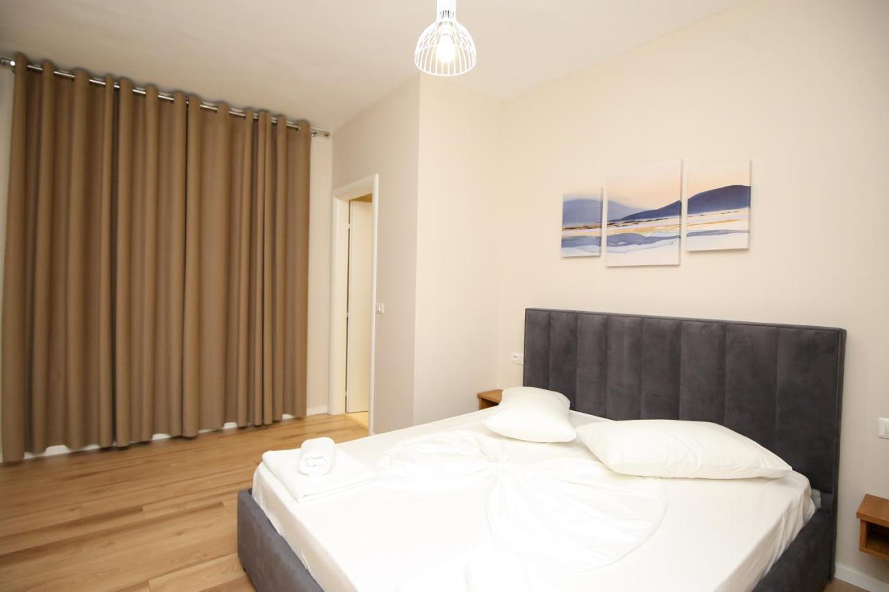 Hotel Amantia Orikum Buitenkant foto