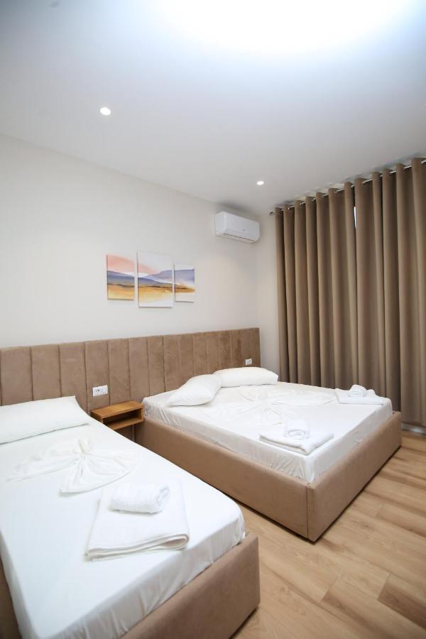 Hotel Amantia Orikum Buitenkant foto