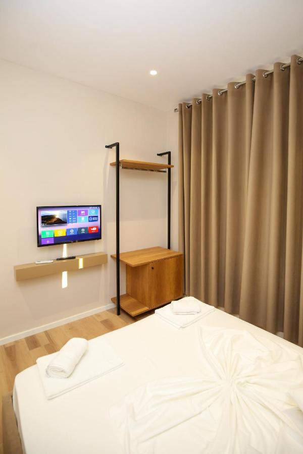 Hotel Amantia Orikum Buitenkant foto
